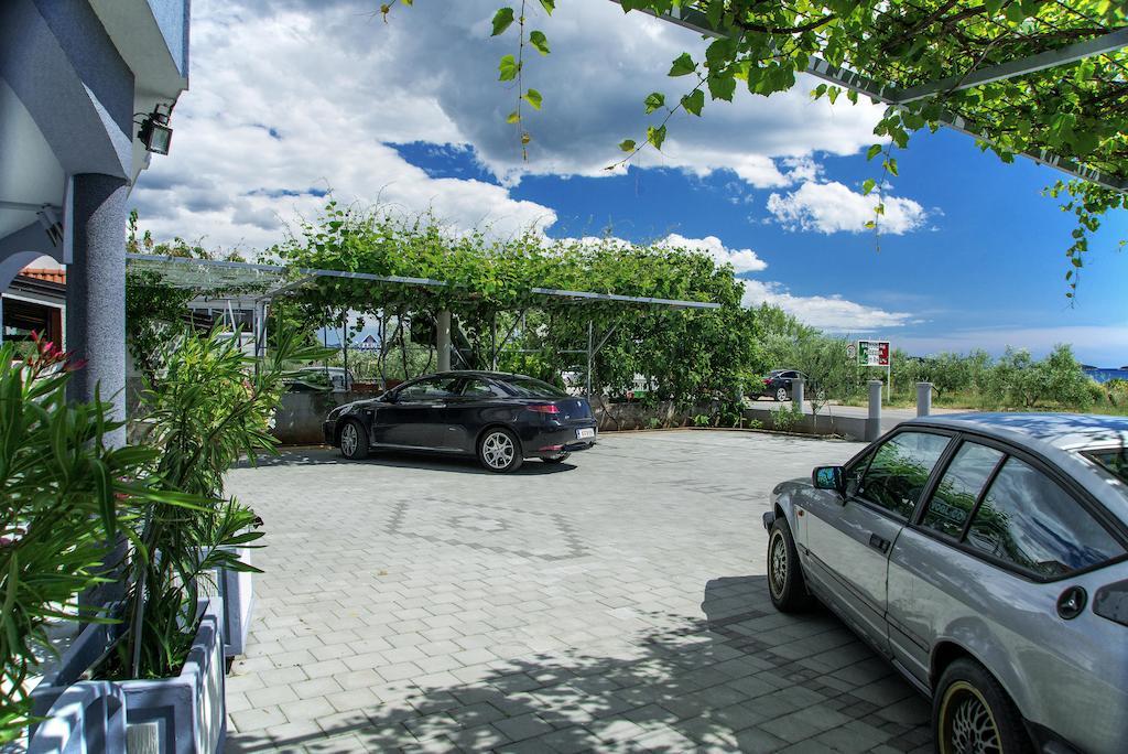 Apartments Peran Šibenik Oda fotoğraf