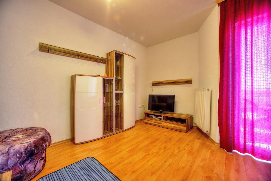 Apartments Peran Šibenik Oda fotoğraf