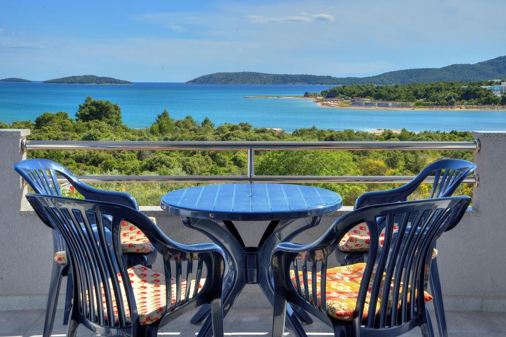 Apartments Peran Šibenik Oda fotoğraf